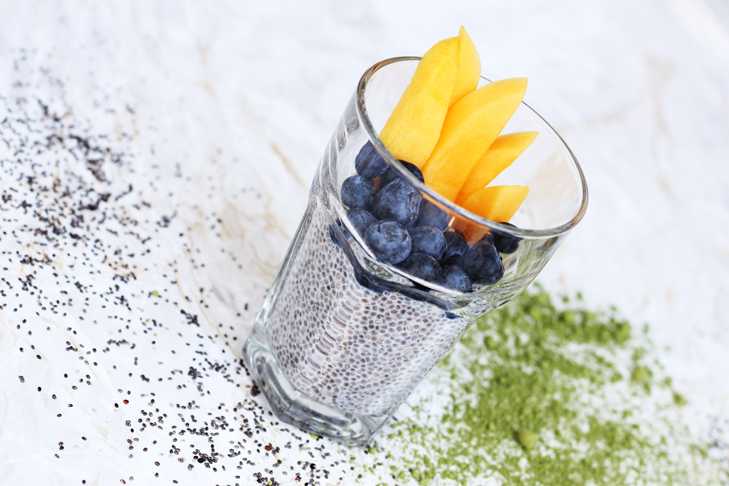 thefashionanarchy_foodblog_superfood_gesundheit_chia_pudding_samen_mango_blauberren_rezept_modeblog_styleblog_lifestyleblog_muenchen_munich_matcha_02