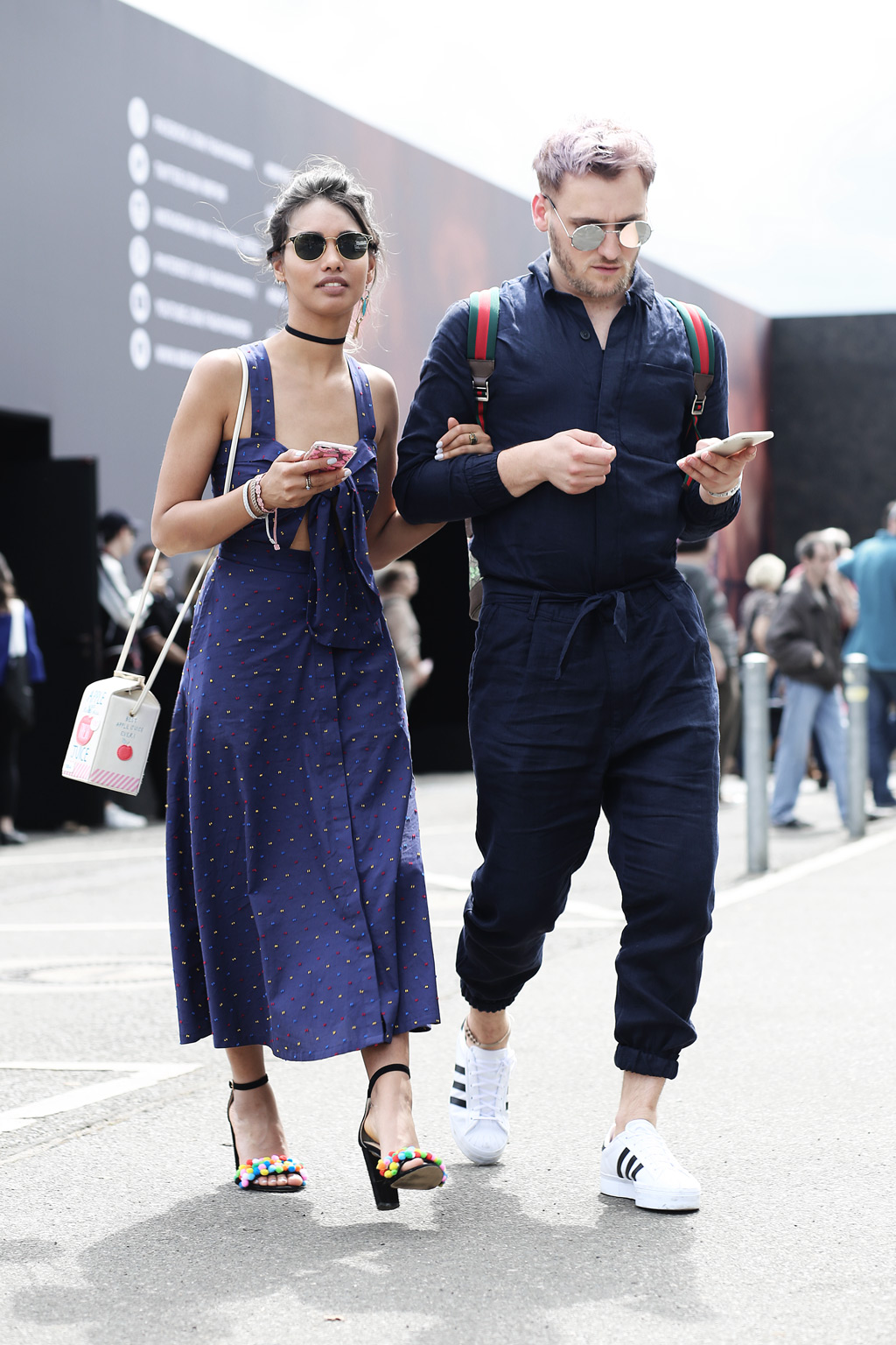 thefashionanarchy_mbfw_fashionweek_berlin_muenchen_munich_fashionblog_modeblog_styleblog_blogger_fashionblogger_cutout_dress_kleid_pompon_schuhe_highheels_streetstyle_1