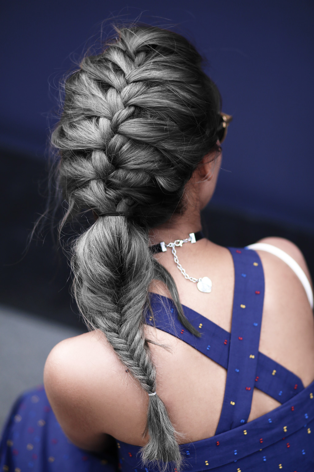 thefashionanarchy_mbfw_fashionweek_berlin_muenchen_munich_fashionblog_modeblog_styleblog_blogger_fashionblogger_streetstyle_grannyhair_graue_haare_braids_fischgraetenzopf_4